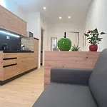 Yugogo Mazzini 41 - Bilocale Trento Centro